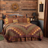 Heritage Farms King Quilt 105Wx95L - The Village Country Store 