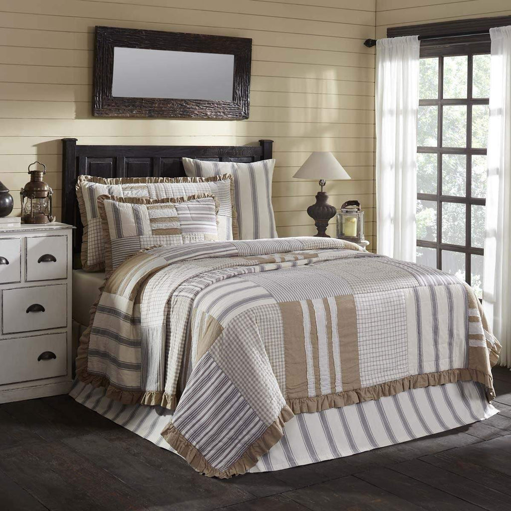 Grace King Quilt 105Wx95L - The Village Country Store