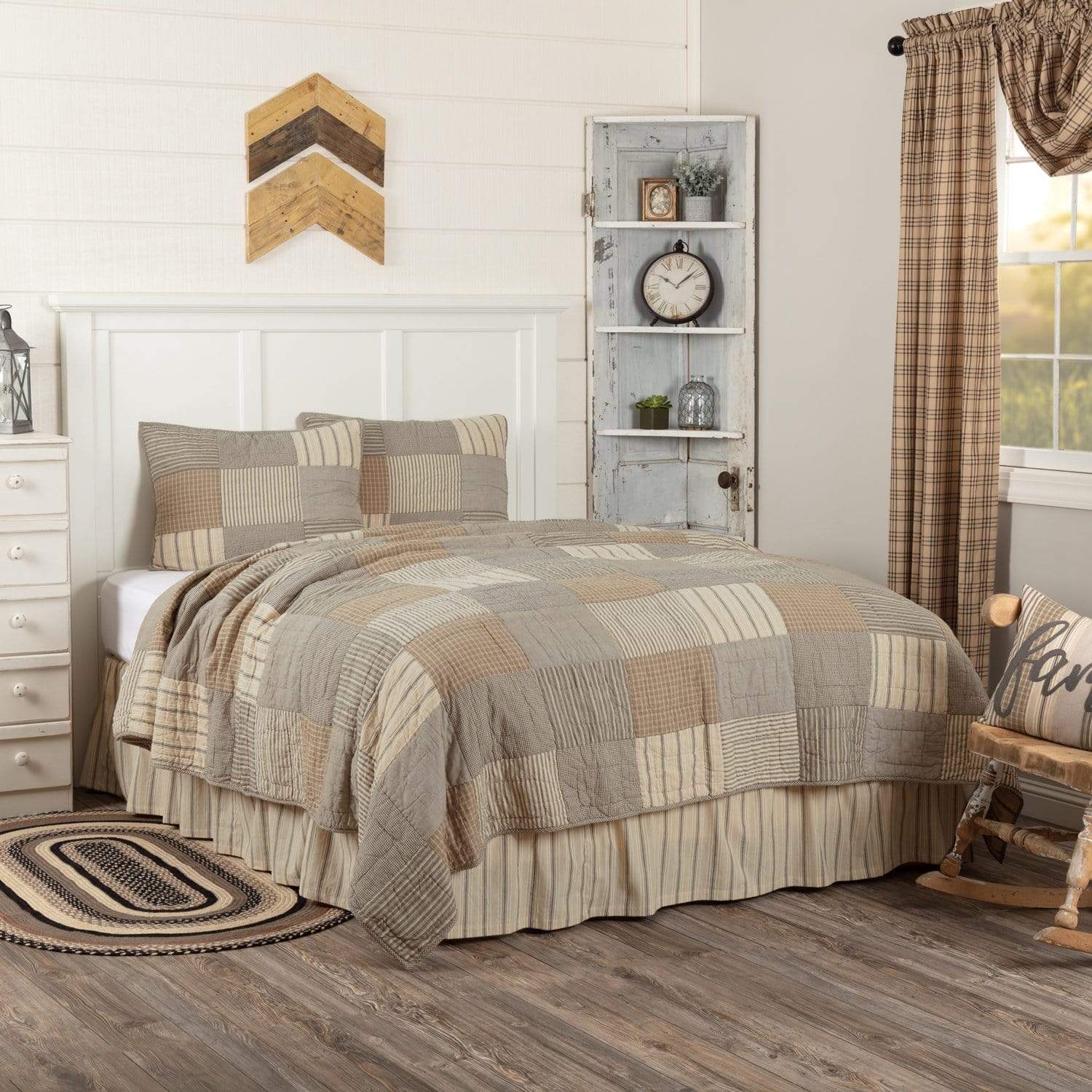 https://thevillagecountrystore.com/cdn/shop/products/april-olive-quilt-sawyer-mill-charcoal-king-quilt-set-1-quilt-105wx95l-w-2-shams-21x37-4213045723211.jpg?v=1571315787