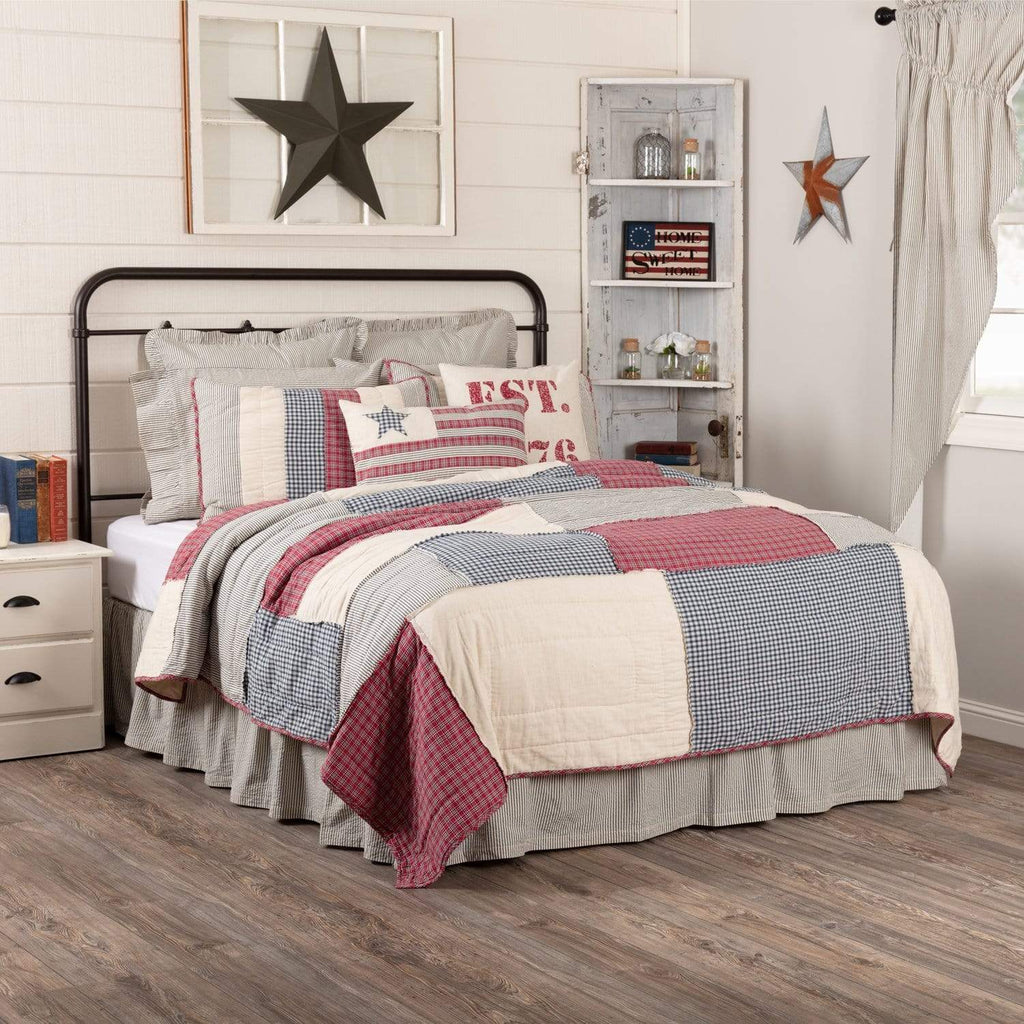 Hatteras Patch Twin Quilt 68Wx86L - The Village Country Store